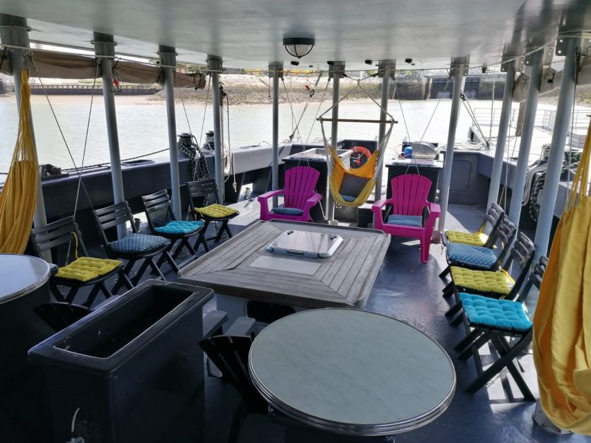 La Rochelle: Sailing Cruise - A historic sailing boat at La Rochelle’s old port