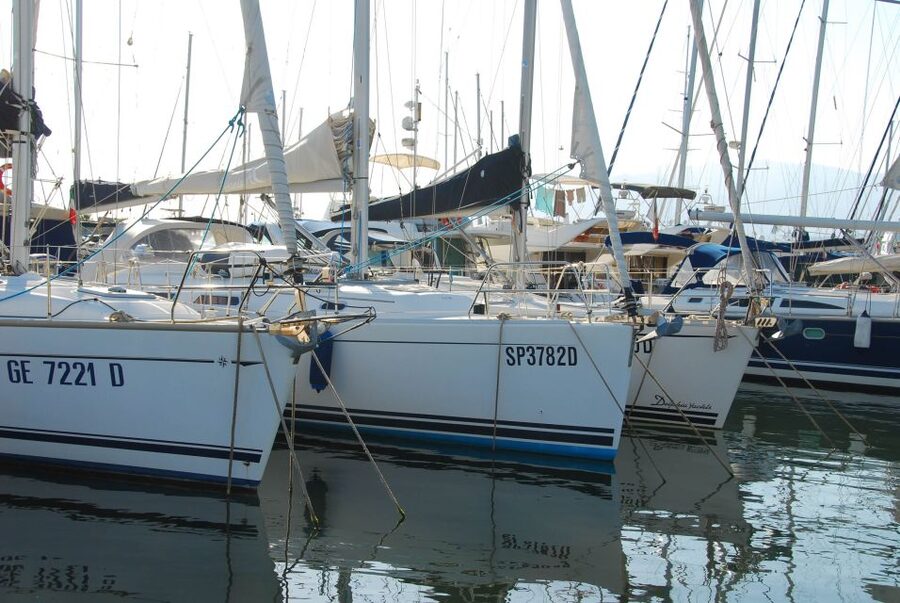 La Spezia: Full-Day Cinque Terre Sailing Tour - Crossing the Gulf of Poets toward Portovenere