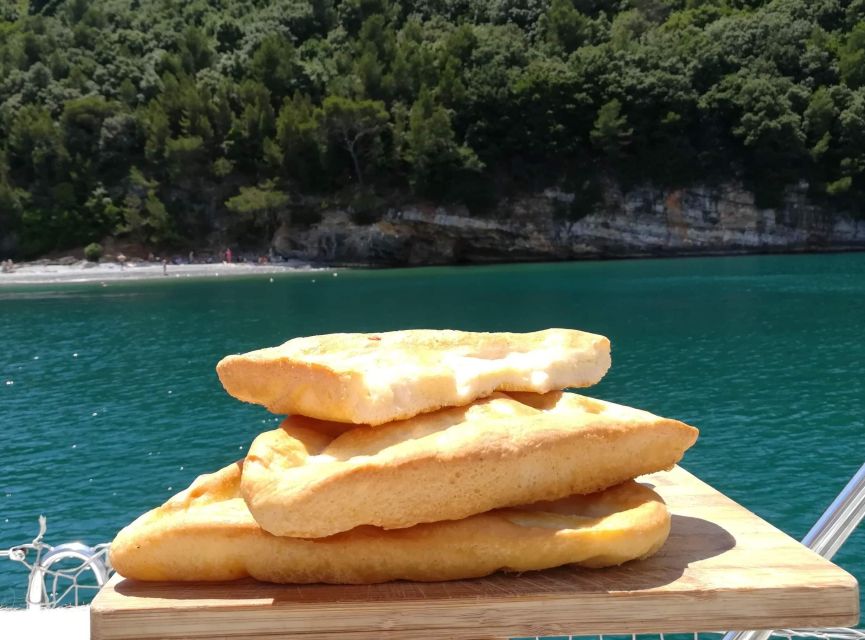La Spezia : Private Sailboat tour of cinque terre with lunch - Swimming at Guvano Beach