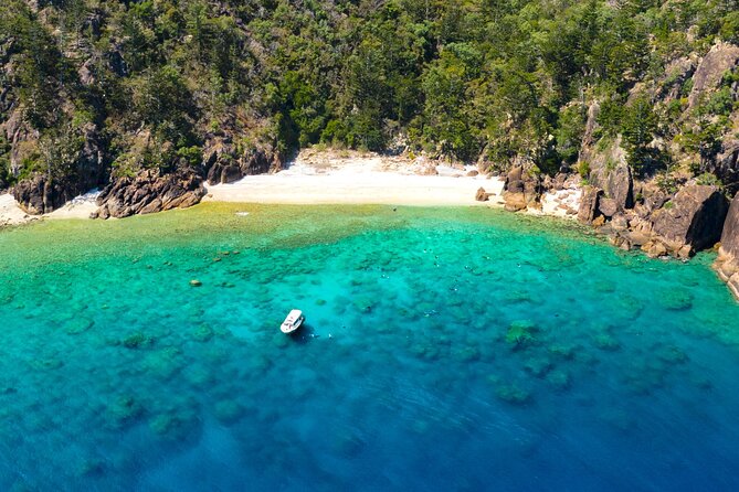 Lady Enid Sailing to Hook Island Cultural Site & Snorkelling - Hook Island snorkelling for about 40 minutes