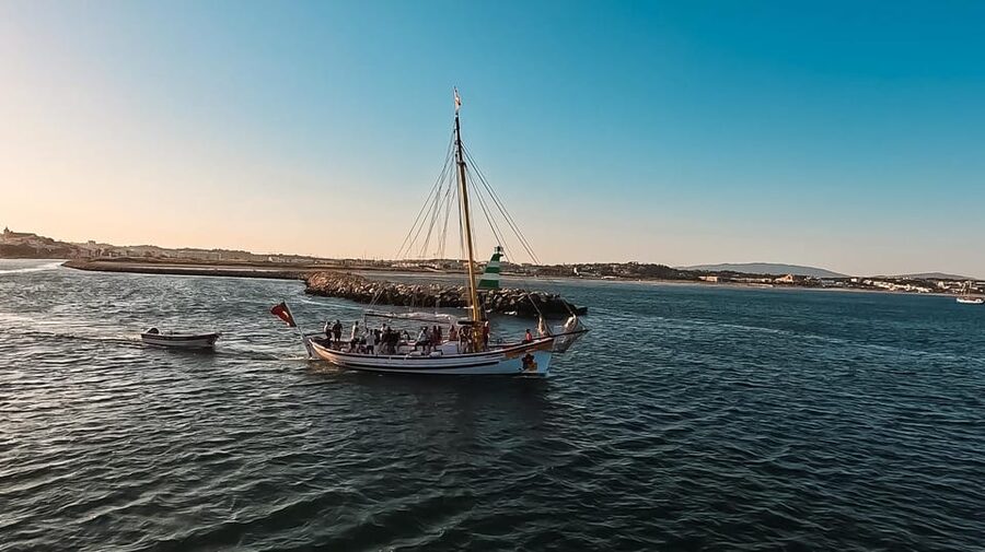 Lagos: Sunset Sail aboard a Traditional Boat with Prosecco - FAQ