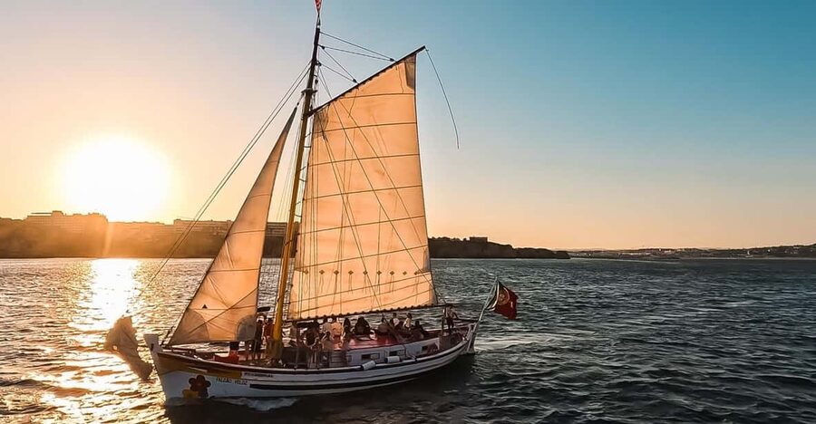 Lagos: Sunset Sail aboard a Traditional Boat with Prosecco - Seeing the Lagos coast from the water
