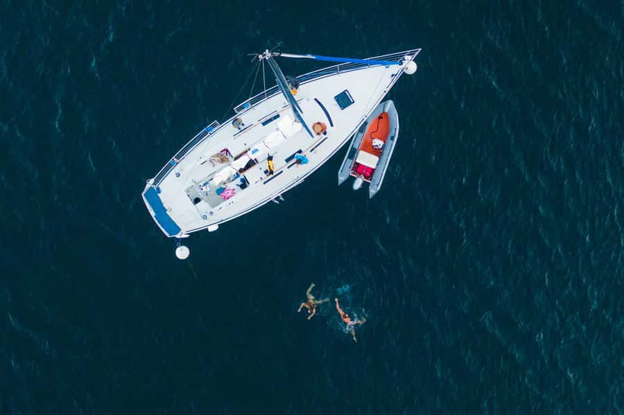 Lake Tahoe: 2-Hour Sailing Cruise with Drinks - Why Lake Tahoe feels better from a sailboat