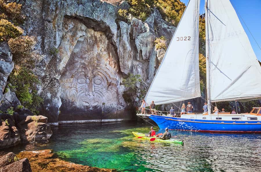 Lake Taupo: Classical Sailing to the Māori Rock Carvings - Key points at a glance