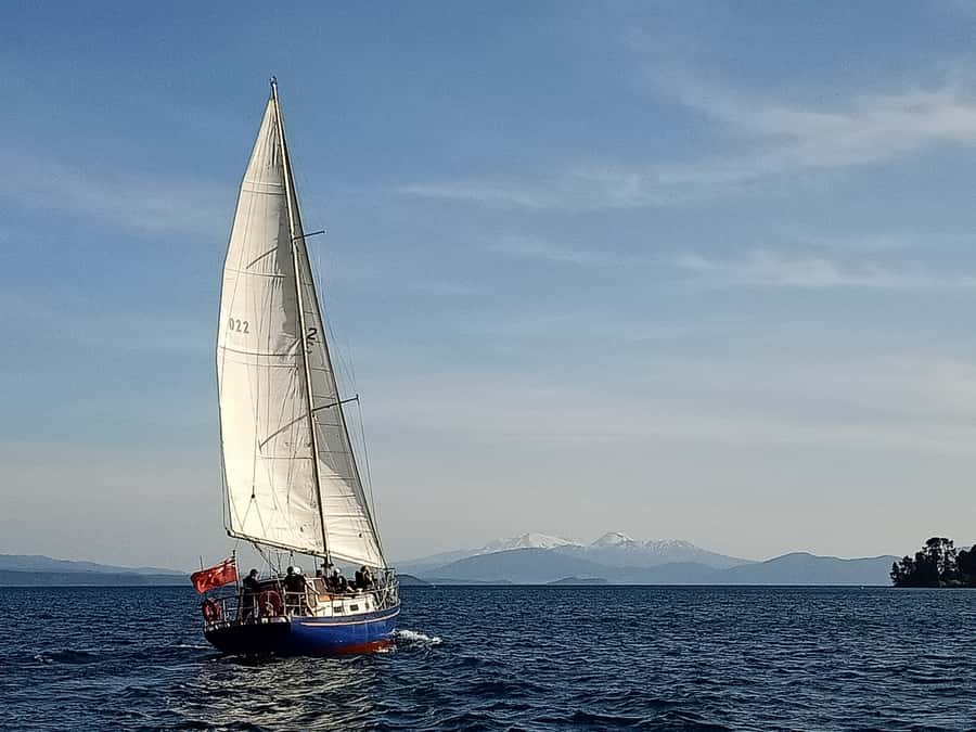Lake Taupo: Classical Sailing to the Māori Rock Carvings - The swim stop in clear Lake Taupō water