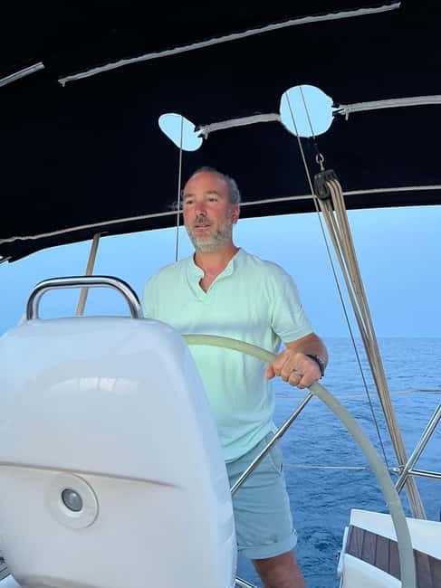 Let your Dream set Sail with Cava - Setting out from Barcelona Port