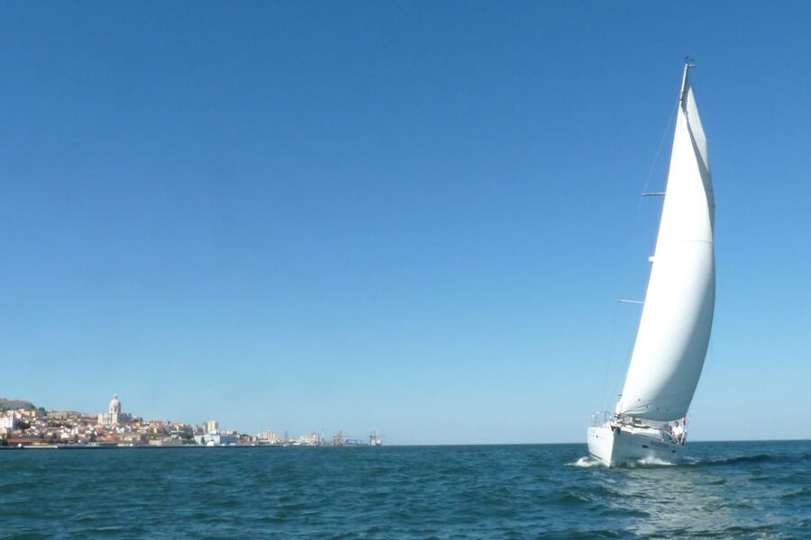 Lisbon 2-Hour Tagus River Sailing Cruise - Meeting the boat at Doca do Bom Sucesso
