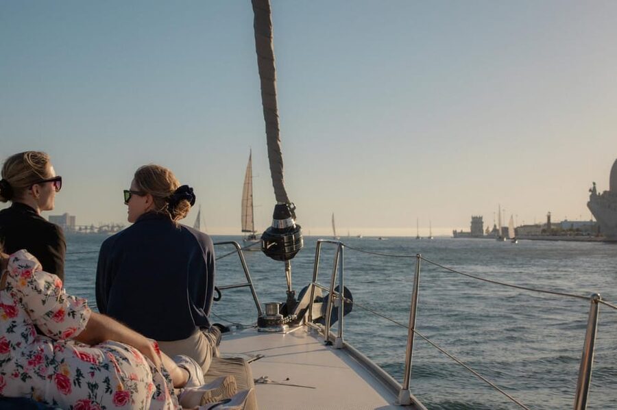 Lisbon 2 Hours Sailing Day Tour and Cruise With Drinks - Key points before you book