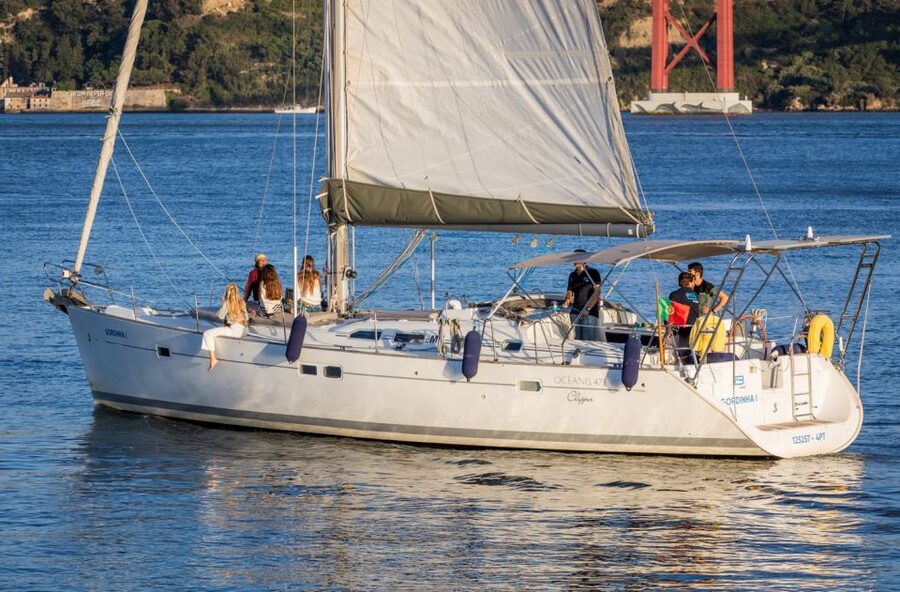 Lisbon: Boat Tour - the most Comfortable Sailboat - What the $294 price really means