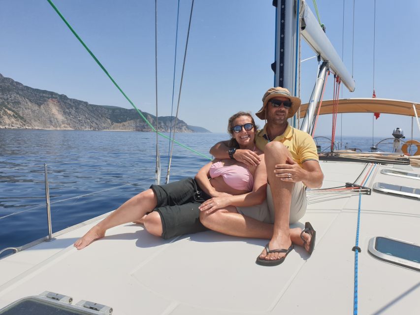 Lisbon: Champagne Sailing Tours - How much information will you get?