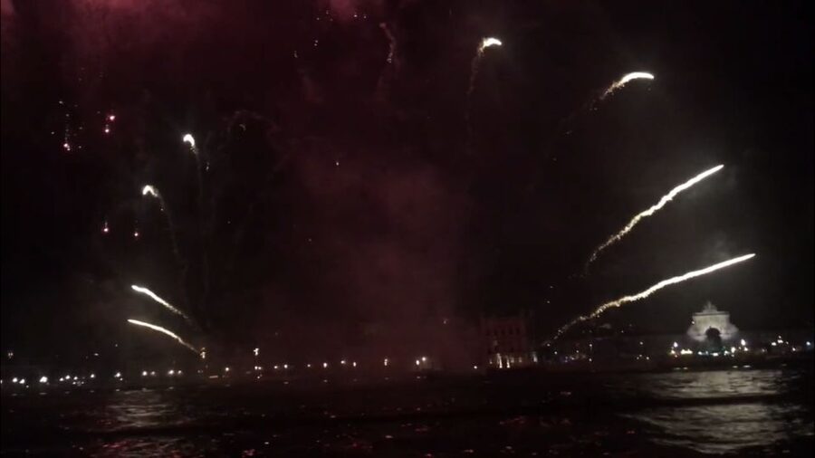 Lisbon: New Year's Eve Fireworks Sail Boat Tour - 11 PM departure and the first river views