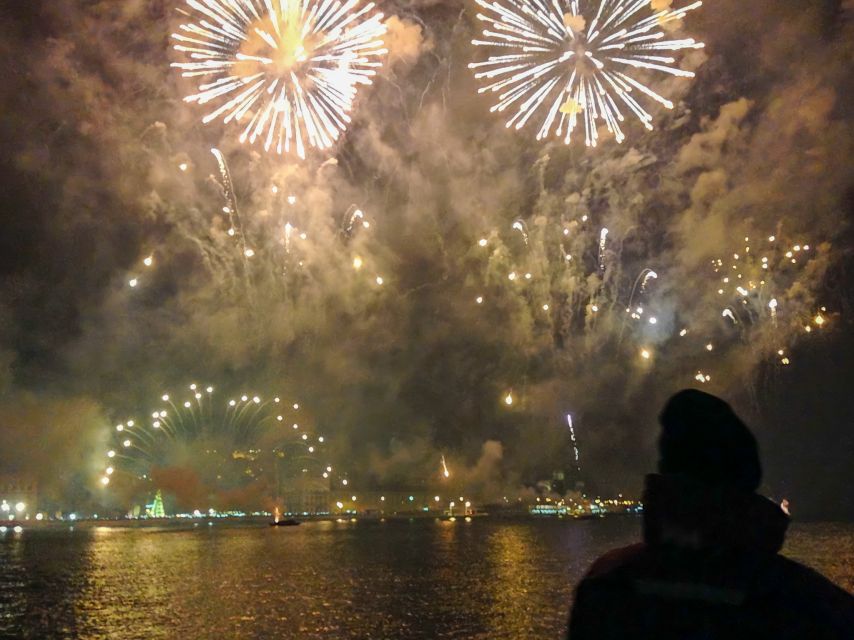 Lisbon: New Year’s Eve Fireworks Tagus River Sailing Cruise - Why a sailboat is a smart place for Lisbon’s fireworks