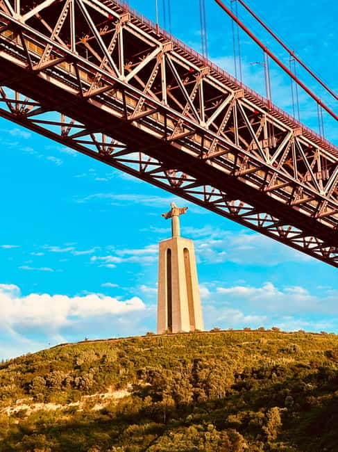 Lisbon On a Sailboat - Cultural Facts and Sailing Experience - Commerce Square, the Castle Quarter, and Alfama