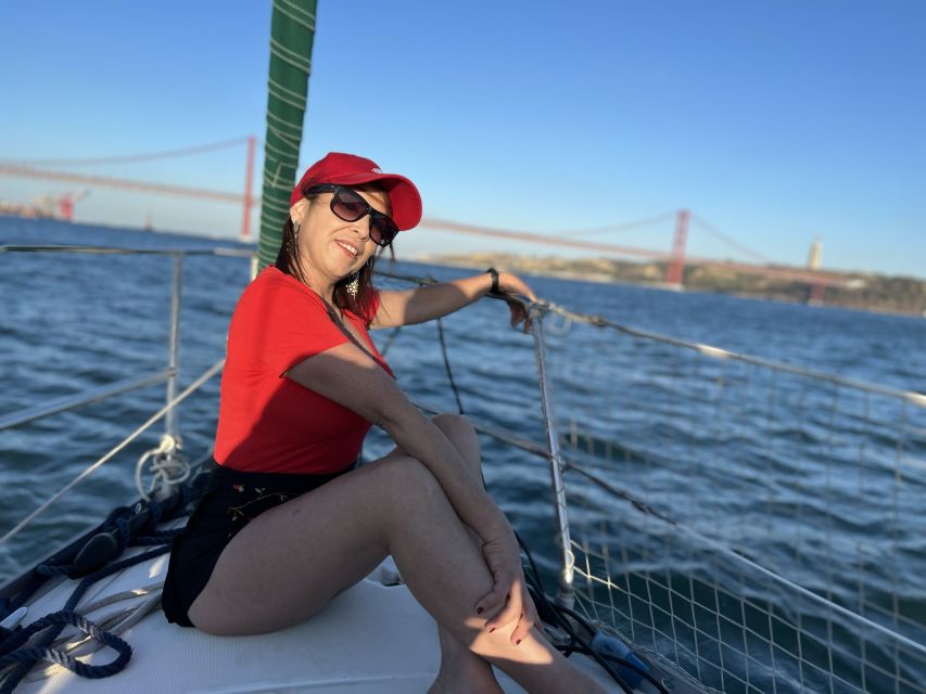 Lisbon: Private sailboat tours on Tagus River - What the boat experience feels like