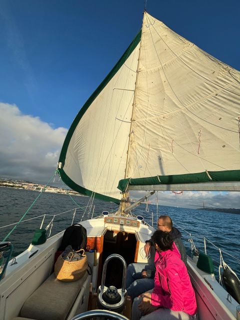 Lisbon: Private Sailing City & Sunset Tour - Wine, weather, and what to bring