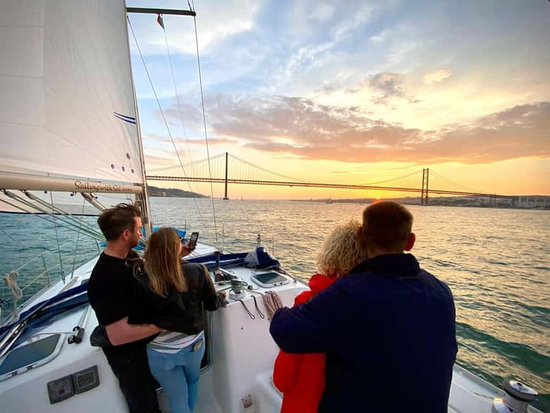 Lisbon: Private Sailing Experience with Locals - Carcavelos Beach and Estoril by Yacht