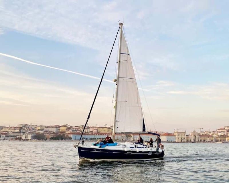 Lisbon: Private Sailing Experience with Locals - From the Tagus to São Julião da Barra