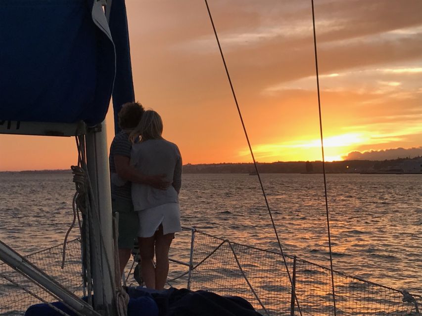 Lisbon: Private Sunset Sailing Tour with Champagne - Why Lisbon’s sunset belongs on the Tagus