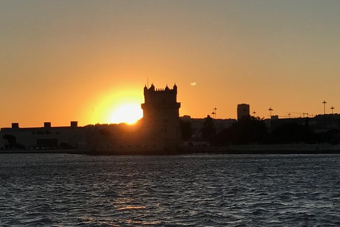 Lisbon River Sunset Sailing Cruise - Why a sunset cruise is a smart first look at Lisbon