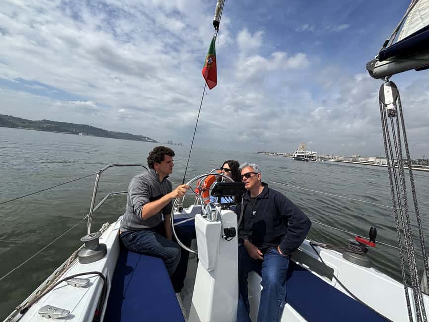 Lisbon: Sailboat Excursion - Comfort, safety, and what to bring