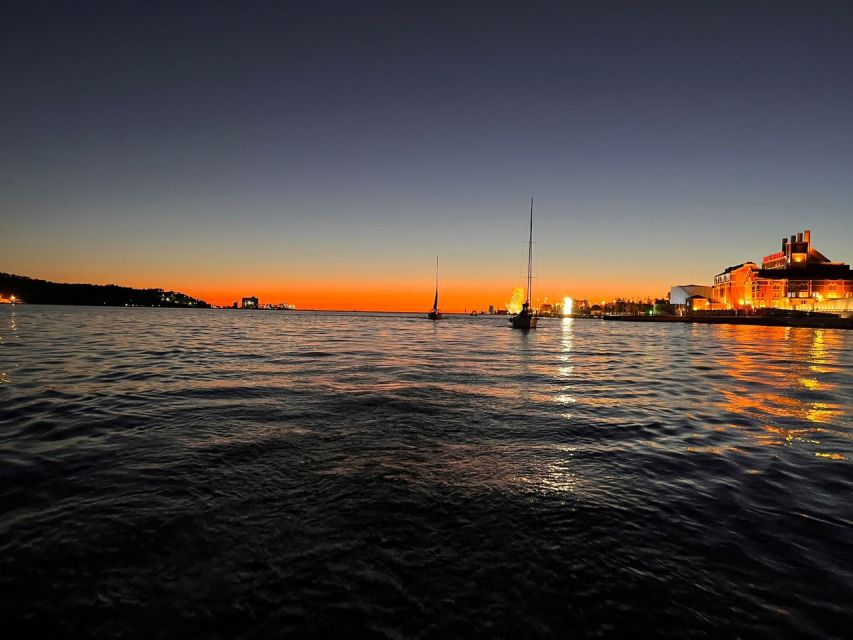 Lisbon: Sailboat Sunset Tour with a Drink - Commerce Square and the central waterfront