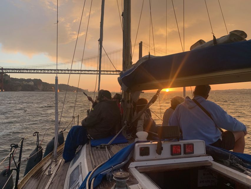 Lisbon: Sailboat Sunset Tour with a Drink - Starting at Doca de Alcântara
