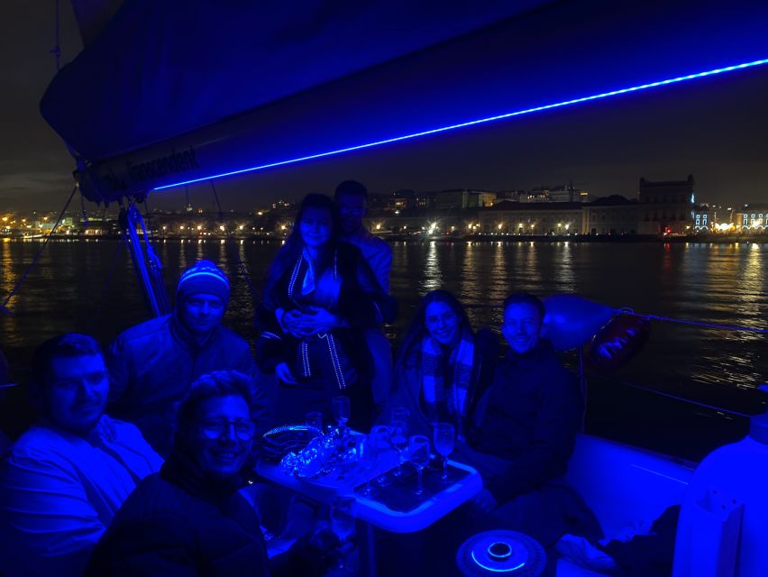 Lisbon: Sailboat Tour w/ Local Guide and Open Bar Green Wine - What the open bar really means