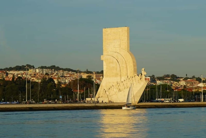 Lisbon: Sailing Boat Tour with Drinks - Starting at Doca do Espanhol and Settling Aboard