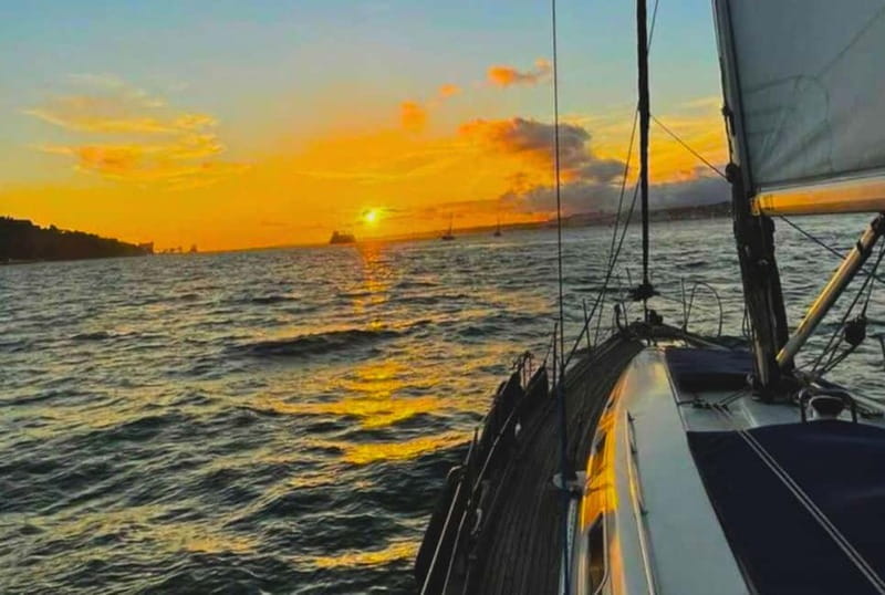 Lisbon: Sailing Boat Tour with Drinks & Pastel de Nata - Morning, afternoon, or golden-hour sailing