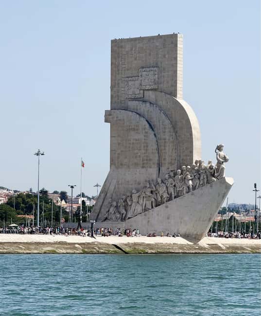 Lisbon Sailing on the Tagus - Finishing at Belém Tower and Champalimaud Foundation