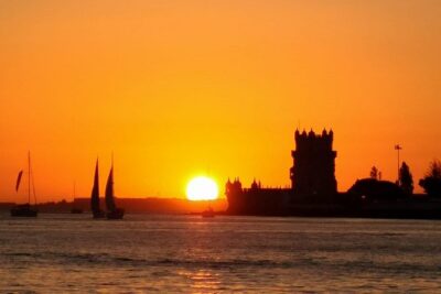 Lisbon Small Group Sunset Sailing 2h Cruise with Drinks Included