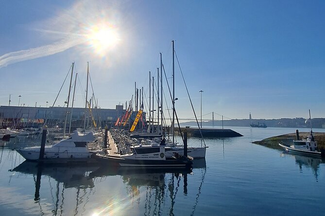 Lisbon: Sunset Sailboat Tour on the Tagus River + Welcome Drink - Why a maximum of eight people matters