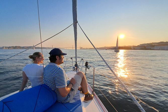 Lisbon: Sunset Sailboat Tour on the Tagus River + Welcome Drink - Five scenic viewing points, not five shore visits