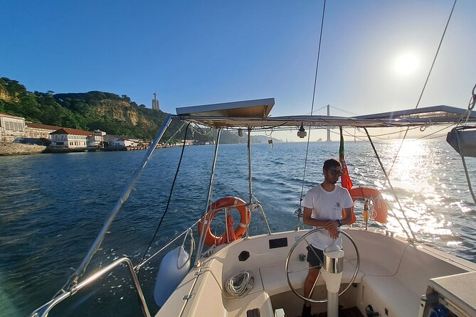 Lisbon: Sunset Sailboat Tour on the Tagus River + Welcome Drink - Sunset light and the two-hour pace