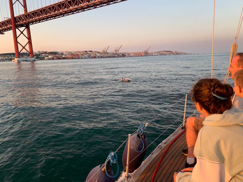 Lisbon: Sunset Sailing Cruise with Wine - Comfort, clothing, and seating