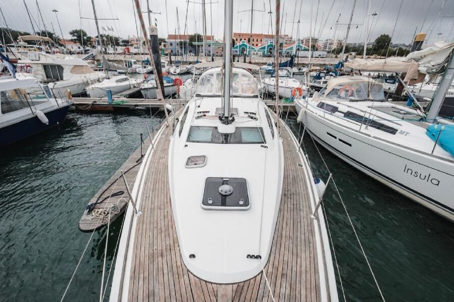 Lisbon: Tagus River Sailboat Tour - Who will enjoy this two-hour Lisbon outing?