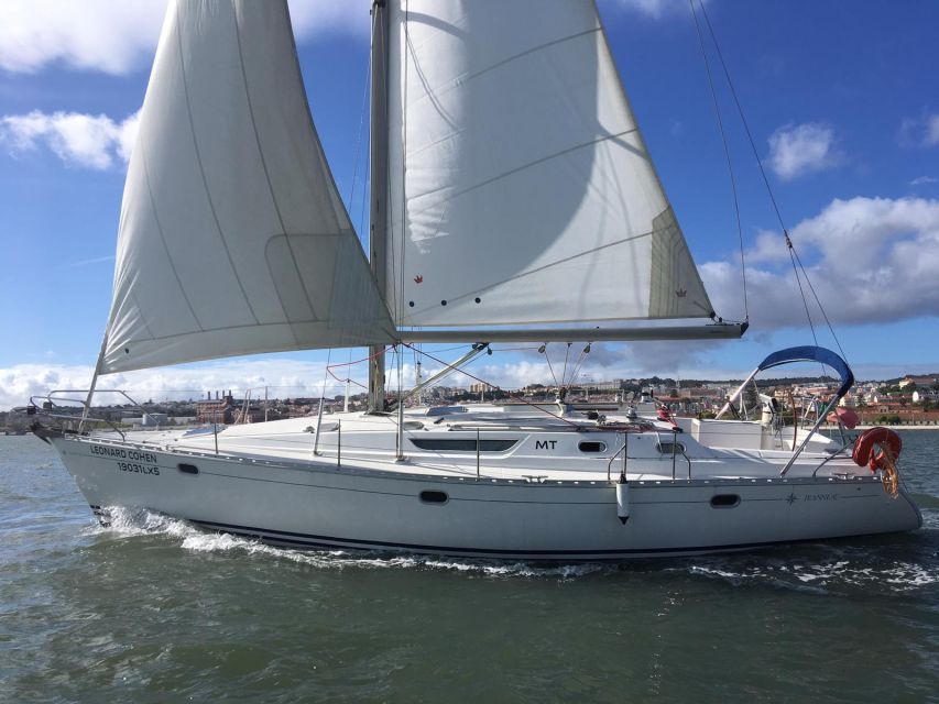 Lisbon: Yacht Sailing Tour With Portuguese Wine and History - Key points to know before sailing
