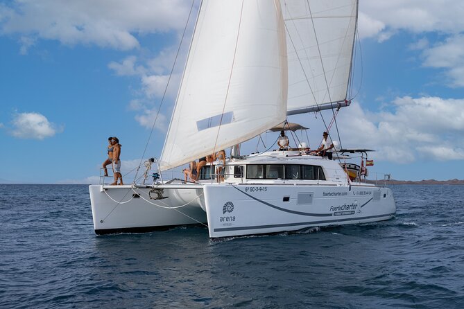 Lobos Island Half-Day Sailing Tour with Lunch - Lobos Island from the water