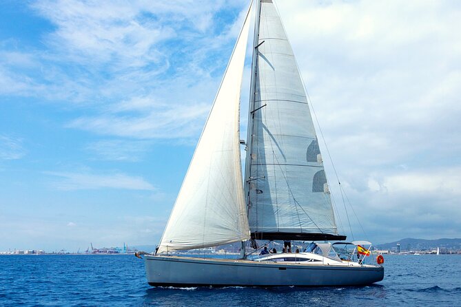 Luxury Private Yacht Sailing Tours in Barcelona - What the $422.38 group price means