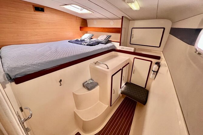 Luxury Sailing catamaran charter in Cabo San Lucas all inclusive - Lunch that works well on a boat