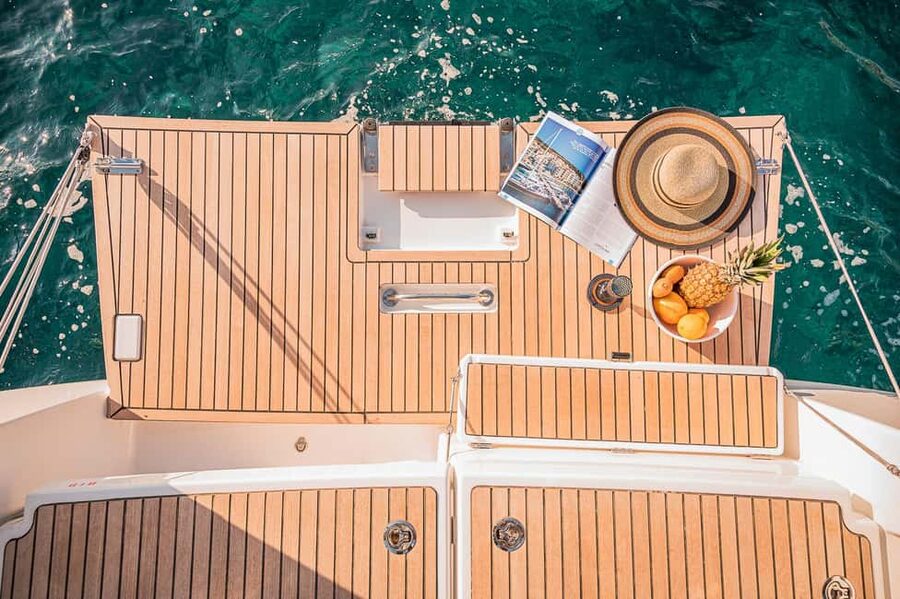 Luxury Sailing Cruise in Agios Nikolaos: Half-Day & Full-Day - How the Crew Shapes the Day
