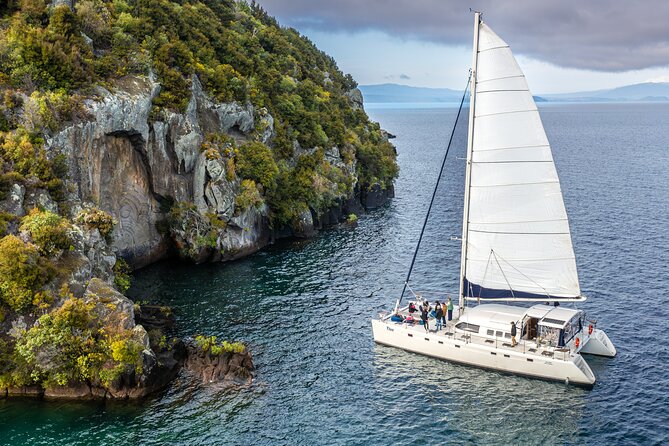Luxury Sailing - Māori Rock Carvings - Taupo Sailing Adventures - Why the Māori carvings are the centerpiece