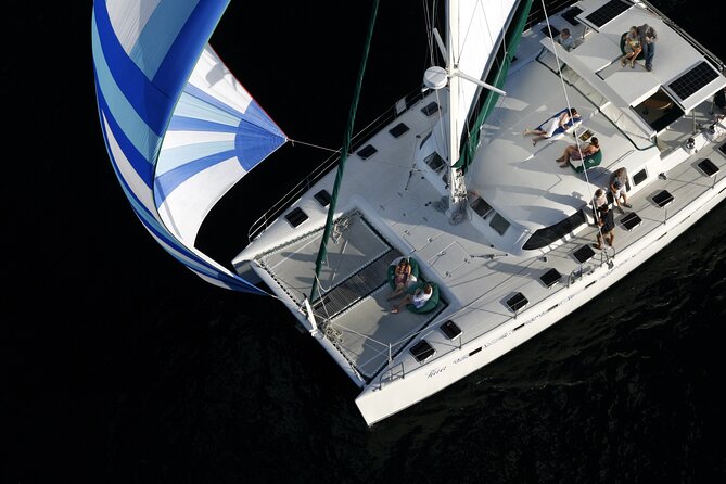 Luxury Sailing - Māori Rock Carvings - Taupo Sailing Adventures - What the crew adds to the experience