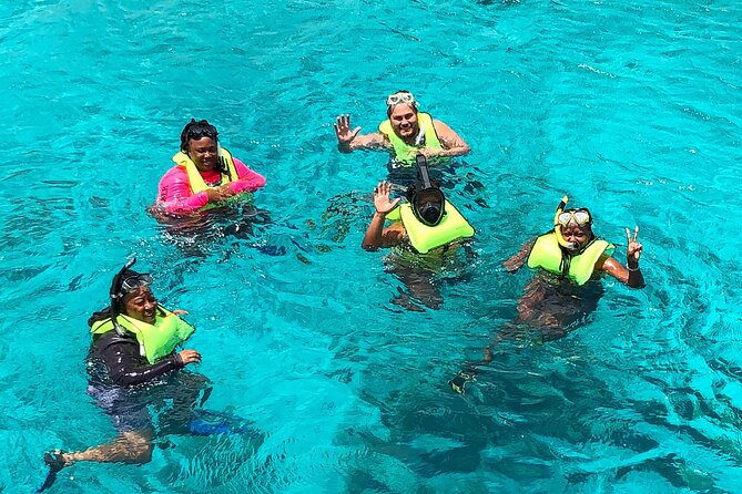 Luxury snorkel trip on a spacious wooden schooner and local lunch - Key points to know before you book