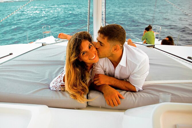 Luxury Sunset Sailing Cruise in Cancun with Light Dinner and Open Bar - What the Two-Hour Route Feels Like