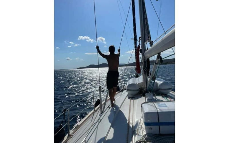 Maddalena Archipelago: Full-Day Sailboat Tour with Lunch - Sailing toward Mady, the dog-shaped granite rock