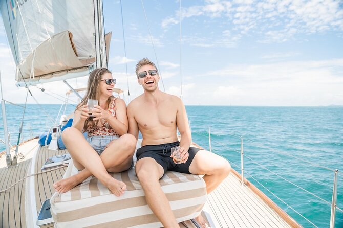 Magnetic Island: Lunchtime Sailing Cruise - Two hours in a quiet bay