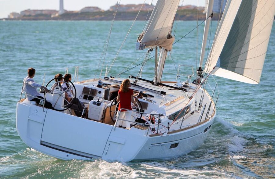 Mallorca: Private Sunset Cruise on a Sailing Yacht - What the crew adds to the experience