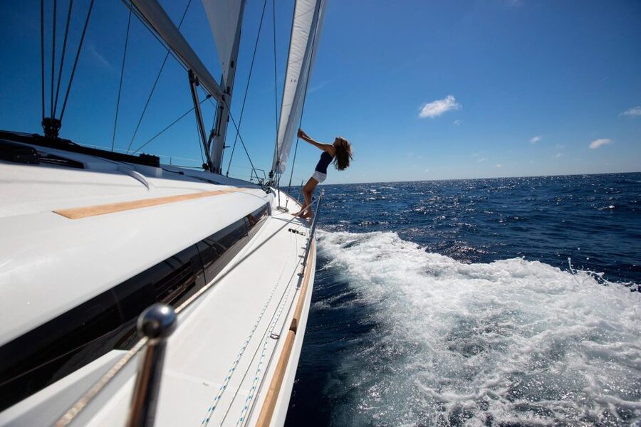 Mallorca: Private Sunset Cruise on a Sailing Yacht - Anchoring for Mallorca’s best evening light