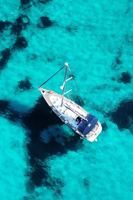 Malta Gozo Comino: Full Day Sailing Charter - A relaxed day aboard a three-cabin sailboat